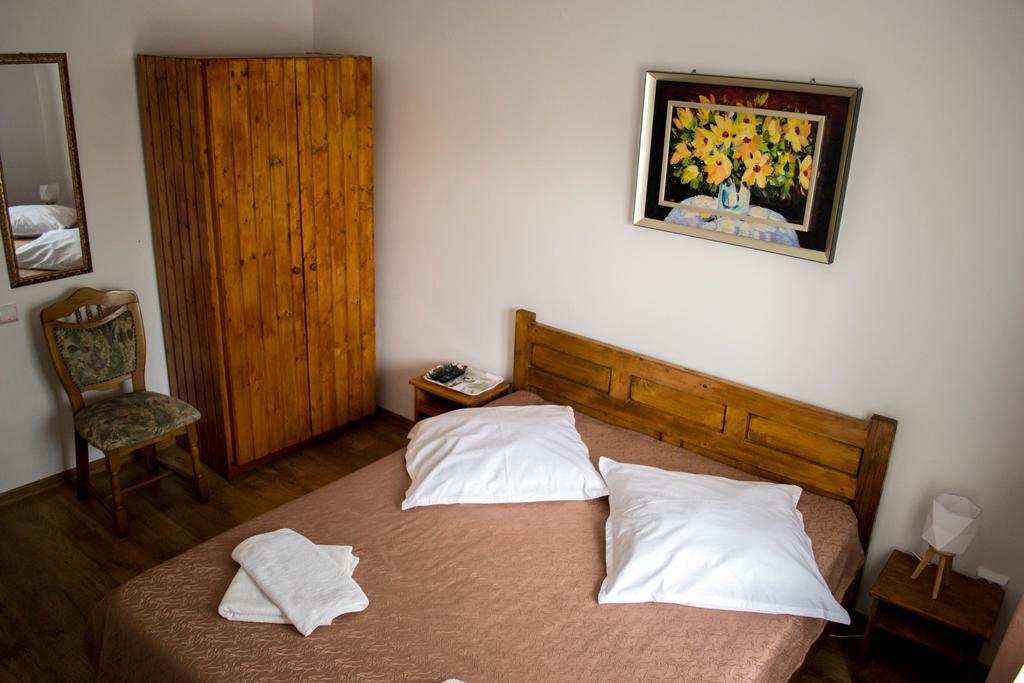 Casa Diana Hotel Comana Luaran gambar