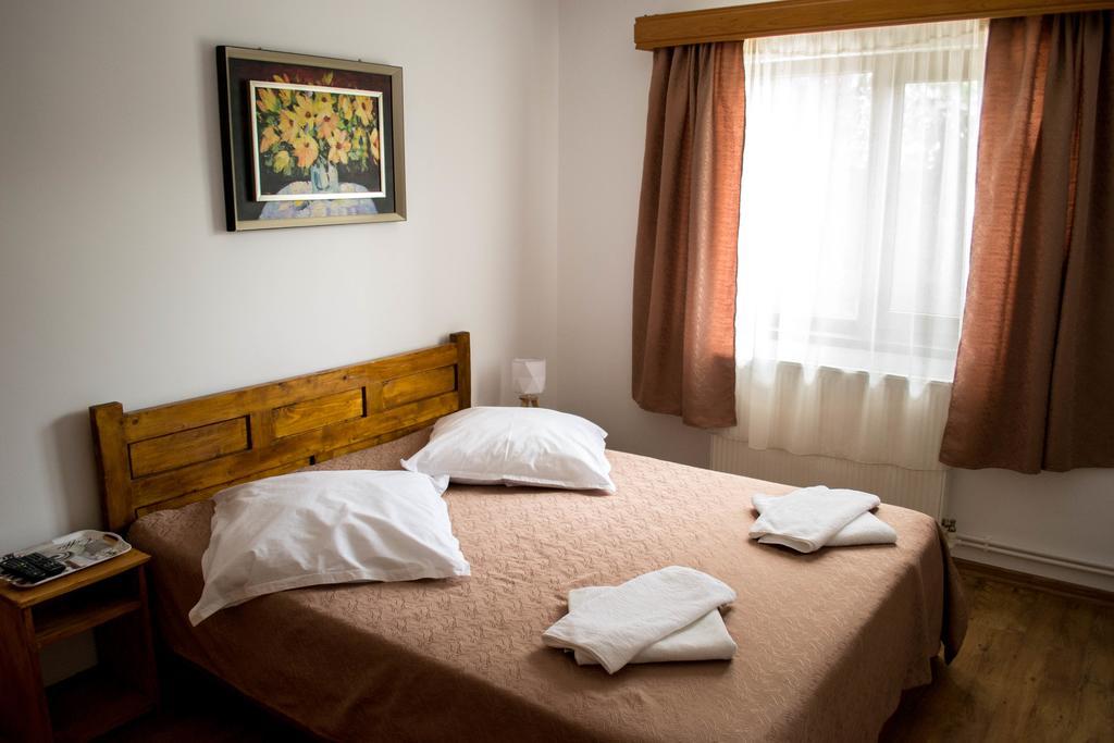Casa Diana Hotel Comana Luaran gambar