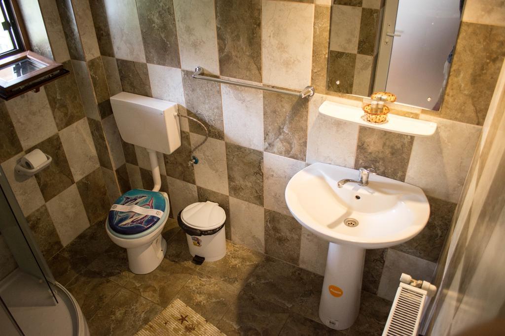 Casa Diana Hotel Comana Luaran gambar