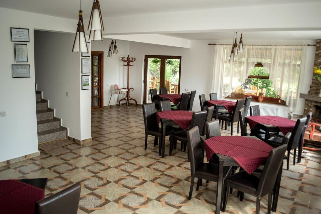 Casa Diana Hotel Comana Luaran gambar